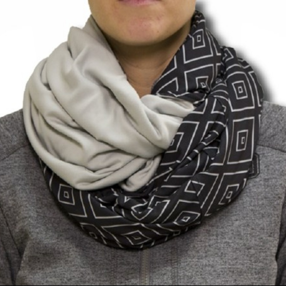 Under Armour Infinity Scarf